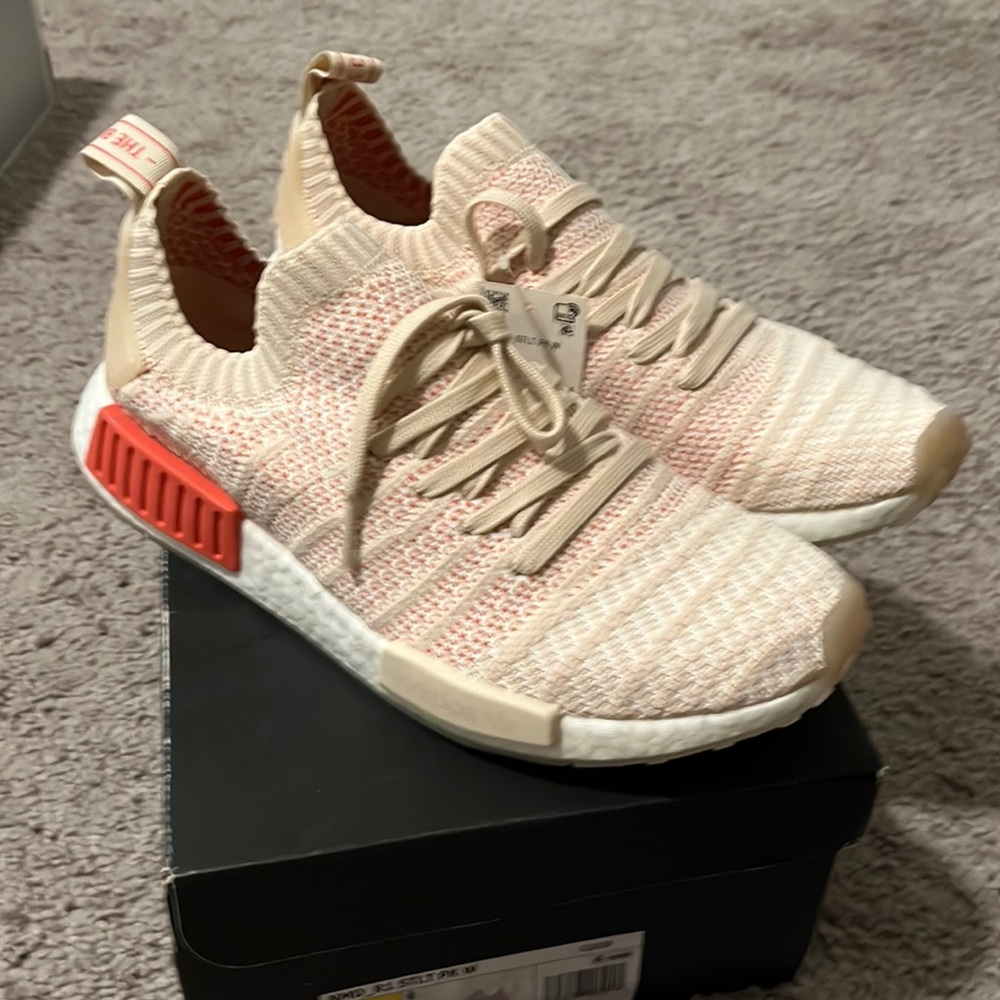 Adidas NMD_R1 stlt pk shoes sneakers primeknit pink women’s new